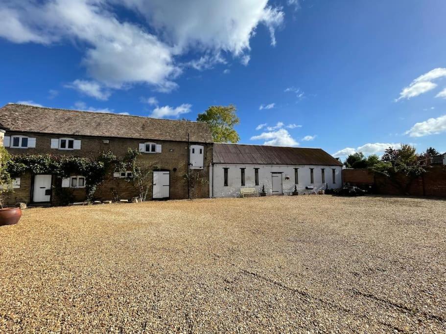 The Old Hay Barn - Games Room, Gym, Sleeps 8 Godmanchester Eksteriør bilde